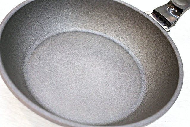 【eLife易廚鍋具】頂極62層健康不沾鍋。平底鍋30cm