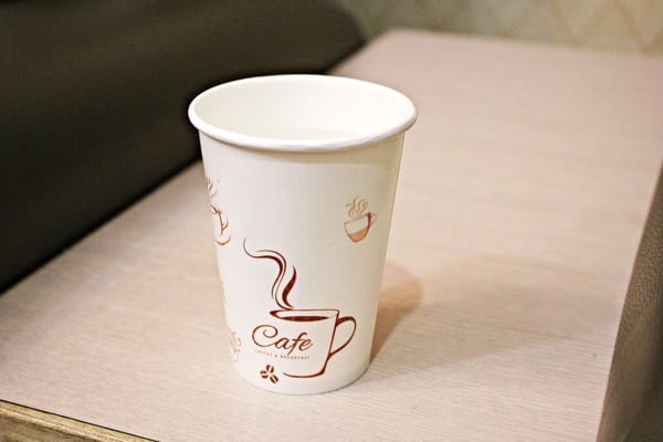 【松足養生館 康定店】全身按摩腳底按摩修腳皮。台北西門町三味食堂。鮭魚生魚片握壽司