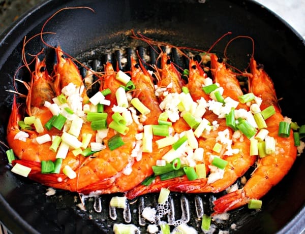 【摩堤MULTEE】28cm鑄鐵雙享鍋晶鑽藍。鑄鐵鍋推薦