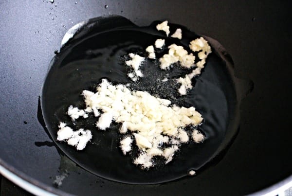 【摩堤MULTEE】28cm鑄鐵雙享鍋晶鑽藍。鑄鐵鍋推薦