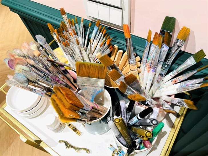 【莎夏畫室Sasha’s Wonderland】壓克力畫零基礎畫室有適合新手的迷你班教學網美激推景點台北最美畫室