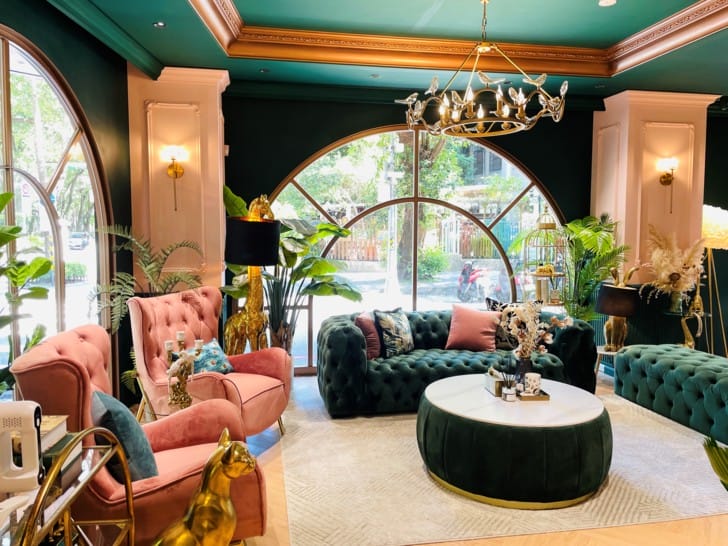 【莎夏畫室Sasha’s Wonderland】壓克力畫零基礎畫室有適合新手的迷你班教學網美激推景點台北最美畫室