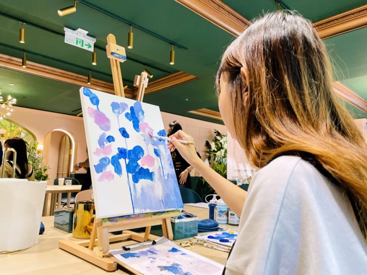 【莎夏畫室Sasha’s Wonderland】壓克力畫零基礎畫室有適合新手的迷你班教學網美激推景點台北最美畫室