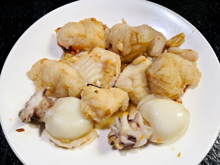 【肉多多火鍋。松山健康店】最歡樂最大火鍋集團火鍋迷必吃名店宵夜吃鍋首選樂多多集團大份量肉盤好滿足!