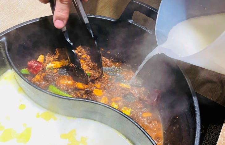 【肉多多火鍋。桃園春日店】火鍋第一品牌排隊宵夜名店火鍋迷必吃名店巨無霸肉量好過癮樂多多集團超夯火鍋