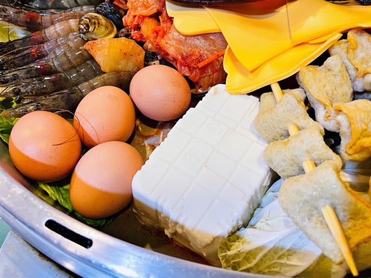 【韓蚌蚌海鮮研究院 해산물 연구소】超狂韓式海鮮部隊鍋新莊輔大美食強力推薦新北多人聚餐好所在