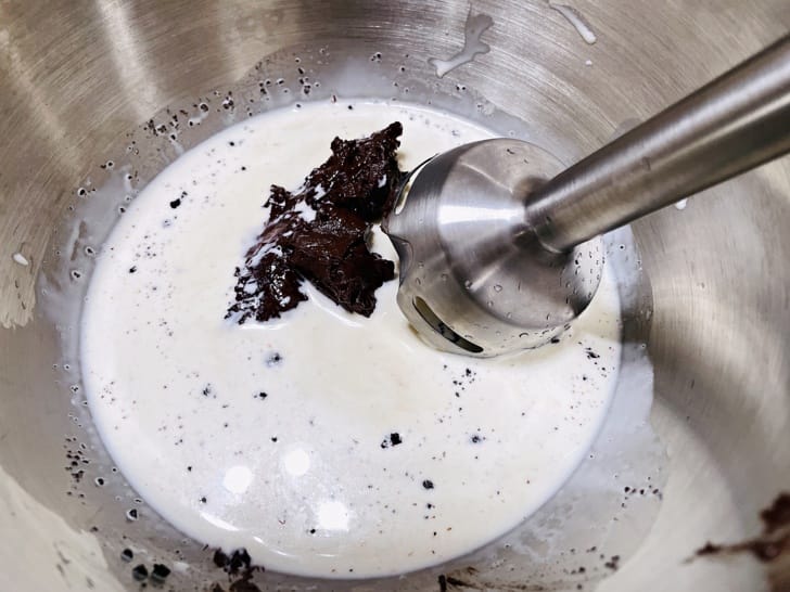 【美國Frigidaire富及第】-5度C冰淇淋機消暑冰淇淋自己DIY動手做自製冰淇淋免預冷即刻製作寵物也能吃的冰淇淋輕巧好攜帶露營神器