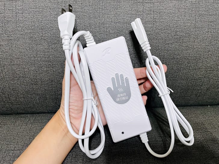 【美國Frigidaire富及第】-5度C冰淇淋機消暑冰淇淋自己DIY動手做自製冰淇淋免預冷即刻製作寵物也能吃的冰淇淋輕巧好攜帶露營神器