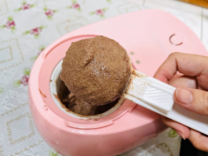 【美國Frigidaire富及第】-5度C冰淇淋機消暑冰淇淋自己DIY動手做自製冰淇淋免預冷即刻製作寵物也能吃的冰淇淋輕巧好攜帶露營神器