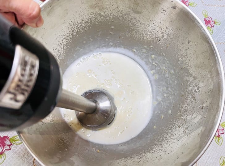 【美國Frigidaire富及第】-5度C冰淇淋機消暑冰淇淋自己DIY動手做自製冰淇淋免預冷即刻製作寵物也能吃的冰淇淋輕巧好攜帶露營神器