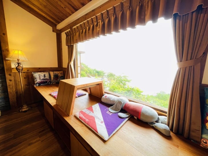 【事外桃源渡假山莊】南投清境熱門包棟民宿綠色雅築山景雙人房清境寵物毛小孩友善住宿到青青草原看綿羊秀不用十分鐘!