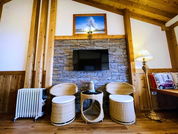 【事外桃源渡假山莊】南投清境熱門包棟民宿綠色雅築山景雙人房清境寵物毛小孩友善住宿到青青草原看綿羊秀不用十分鐘!