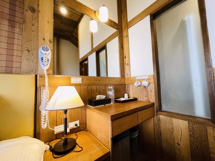 【事外桃源渡假山莊】南投清境熱門包棟民宿綠色雅築山景雙人房清境寵物毛小孩友善住宿到青青草原看綿羊秀不用十分鐘!