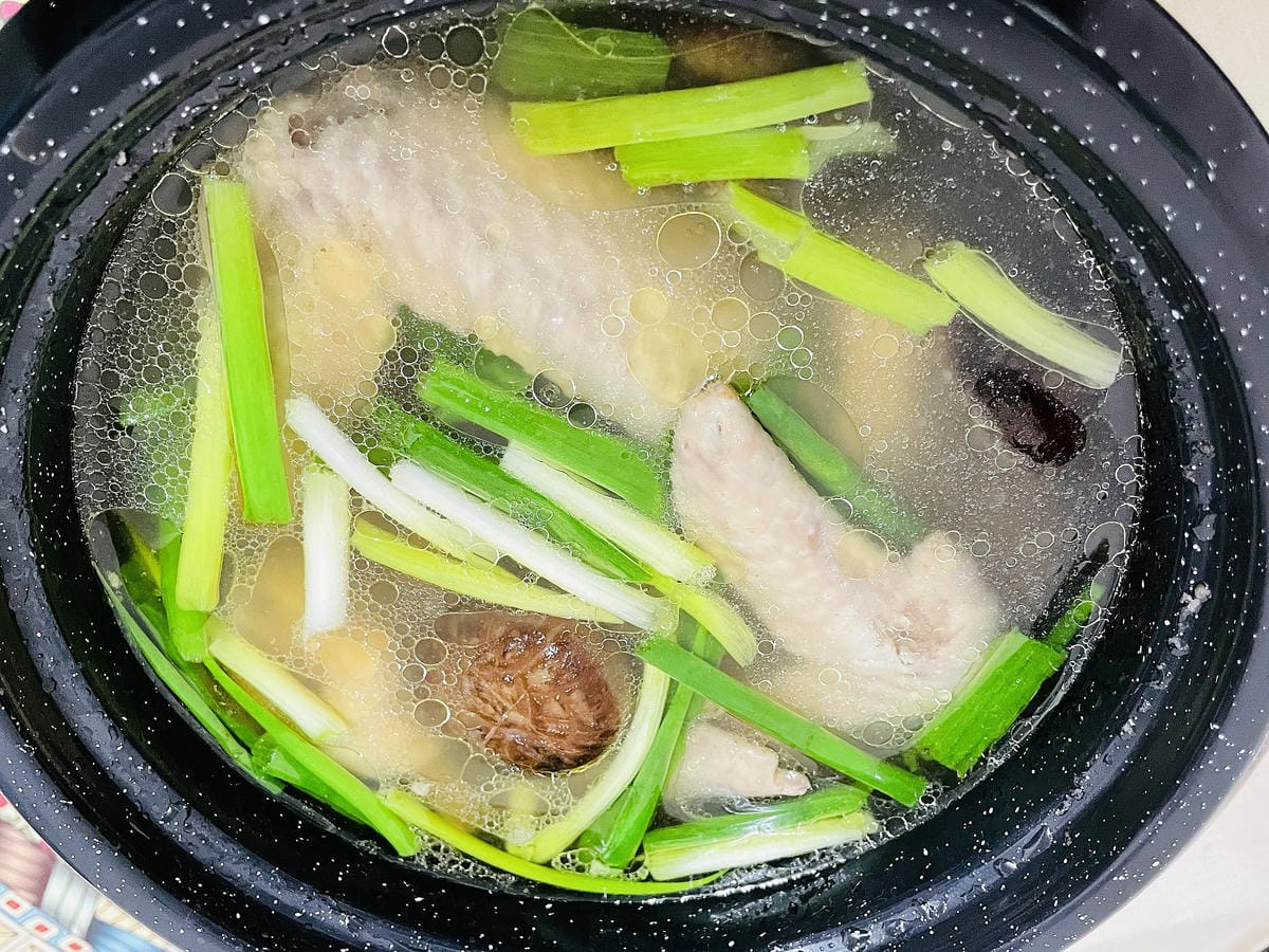 【Fujitek富士電通】微電腦達人料理鍋 FTP-EP705首創先爆香後炊煮-多功能不沾蒸鍋小家庭都在用的迷你電鍋!