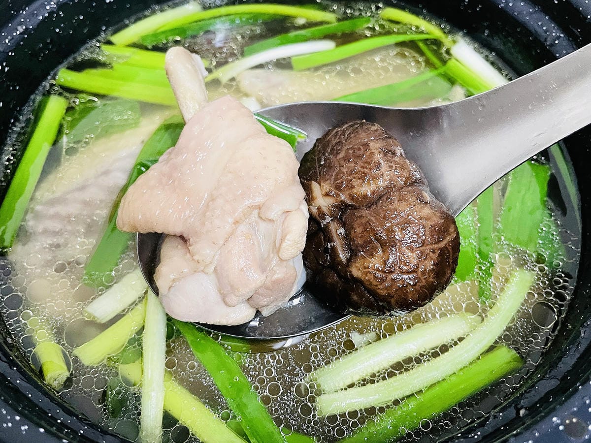 【Fujitek富士電通】微電腦達人料理鍋 FTP-EP705首創先爆香後炊煮-多功能不沾蒸鍋小家庭都在用的迷你電鍋!