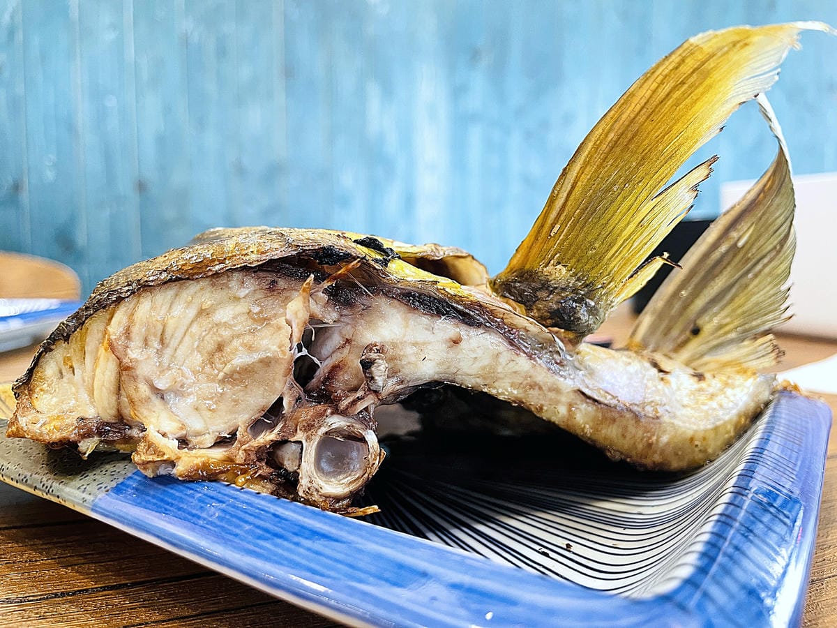 【封鮨食堂】超豪華生魚片海鮮丼重磅登場!新北板橋一定要吃的日本料理,超厚『生魚片』不怕你吃!