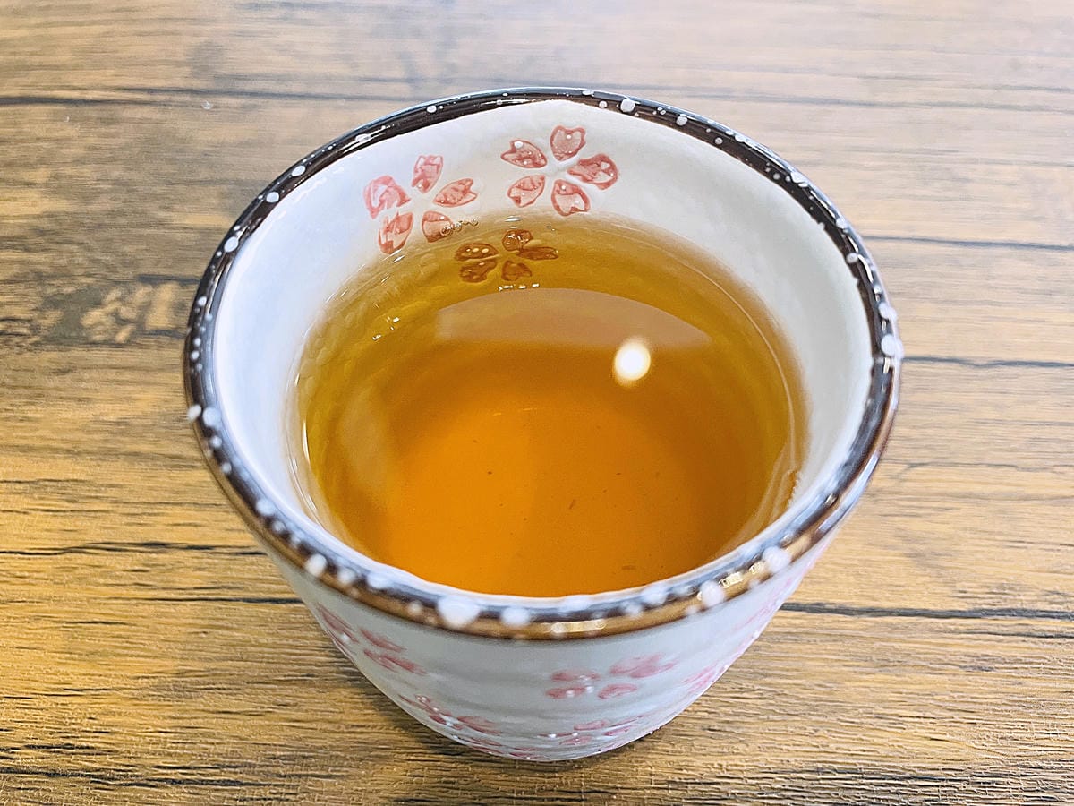 【封鮨食堂】超豪華生魚片海鮮丼重磅登場!新北板橋一定要吃的日本料理,超厚『生魚片』不怕你吃!