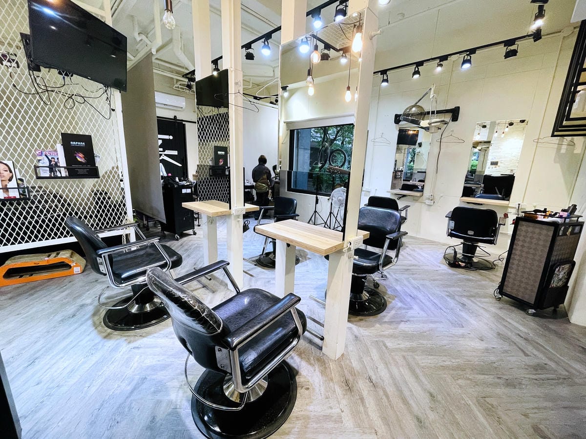 【InK Hair 內湖概念店】台北內湖髮廊「染髮護髮」推薦!免費『店貓按摩』實在太超值了!