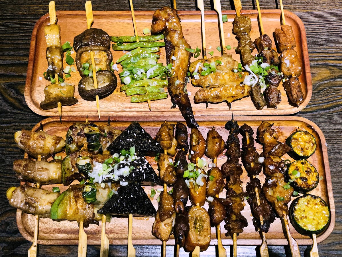 【邊境串燒 WildBBQ 新竹店】新竹人氣爆棚串物燒烤店!快揪好友聚餐一起來喝酒吃肉別再說新竹是美食沙漠了!