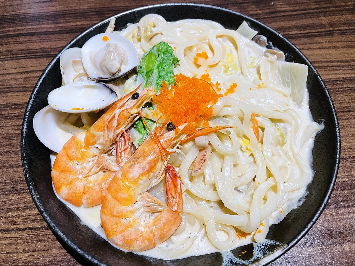 【禾野坊】新北板橋居酒屋!生魚片壽司燒烤串物日式料理樣樣都好吃,捷運新埔站下班小酌聚餐首選!