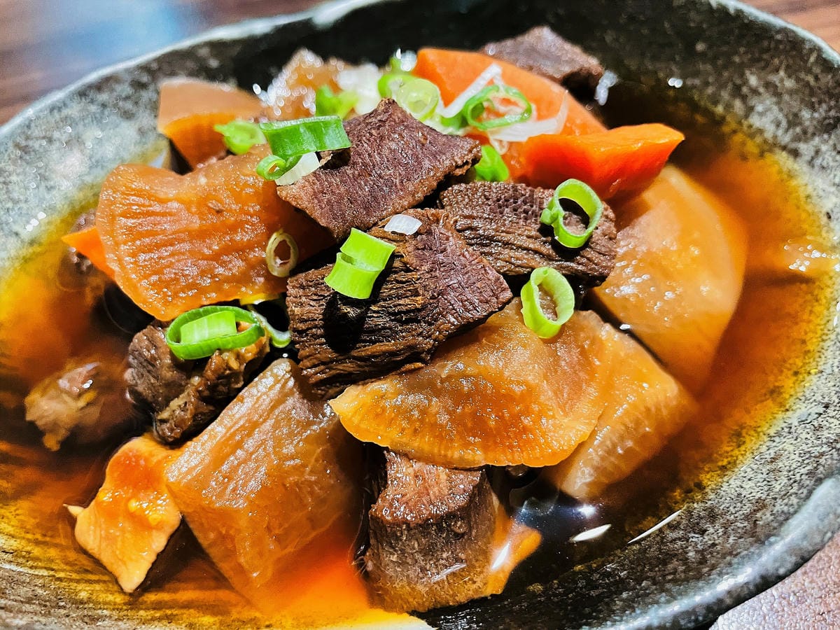 【禾野坊】新北板橋居酒屋!生魚片壽司燒烤串物日式料理樣樣都好吃,捷運新埔站下班小酌聚餐首選!