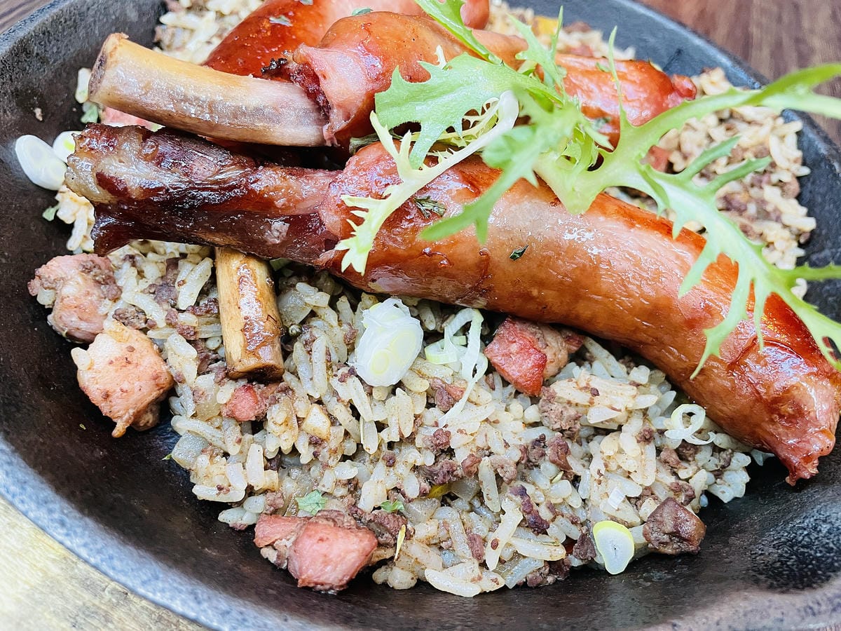 【ABV美式餐酒館】台北東區大安區美式餐廳推薦!以十九世紀淘金潮為發想,開礦拓荒極具野性的西部風格300款的世界精釀啤酒任你挑快揪三五好友一起大烤吃肉大口喝酒!