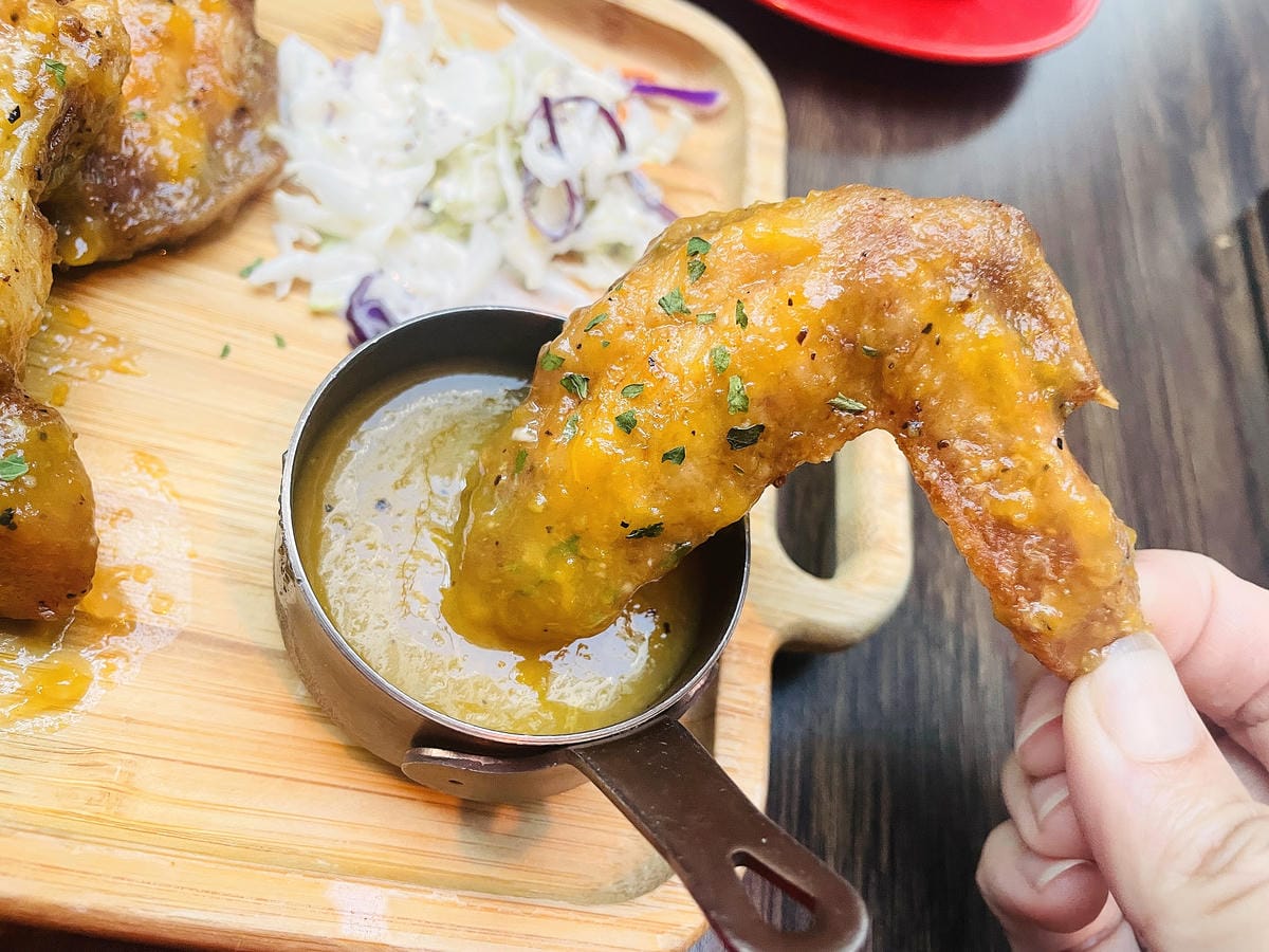 【ABV美式餐酒館】台北東區大安區美式餐廳推薦!以十九世紀淘金潮為發想,開礦拓荒極具野性的西部風格300款的世界精釀啤酒任你挑快揪三五好友一起大烤吃肉大口喝酒!