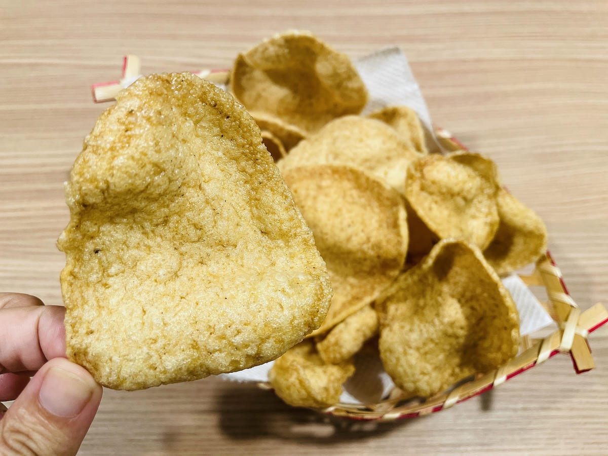 【追樂泰式火鍋 板橋重慶店】火鍋第一品牌-最狂排隊名店,湯頭『泰』正點了!最強「祕式泰式冬陰功」酸爽甘甜「椰子雞」水嫩椰肉讓人驚喜!