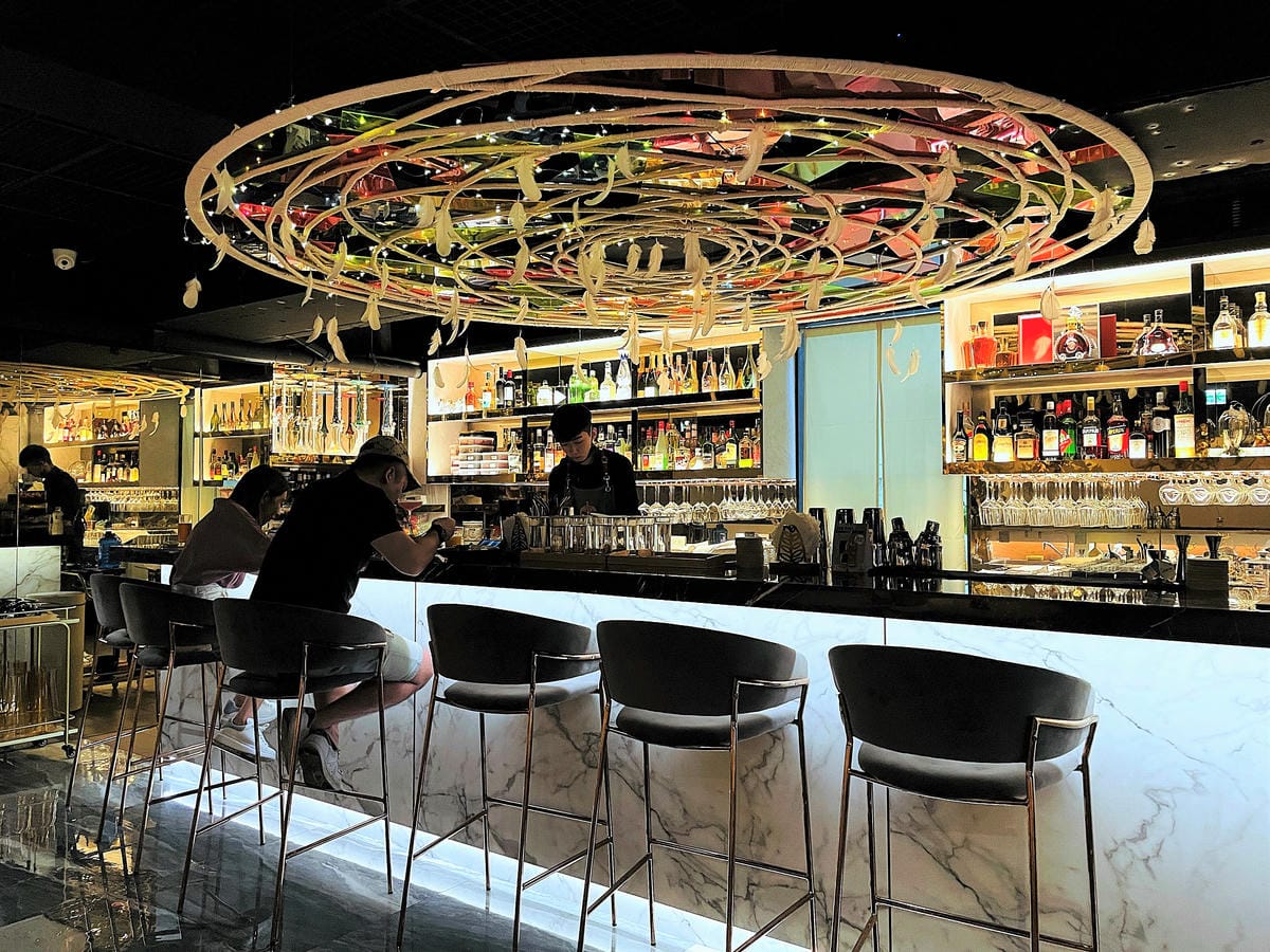 【VANA TAIPEI】餐酒水煙館!波西米亞風浪漫約會餐廳,東區餐酒館水煙首選!夢幻調酒不醉不歸