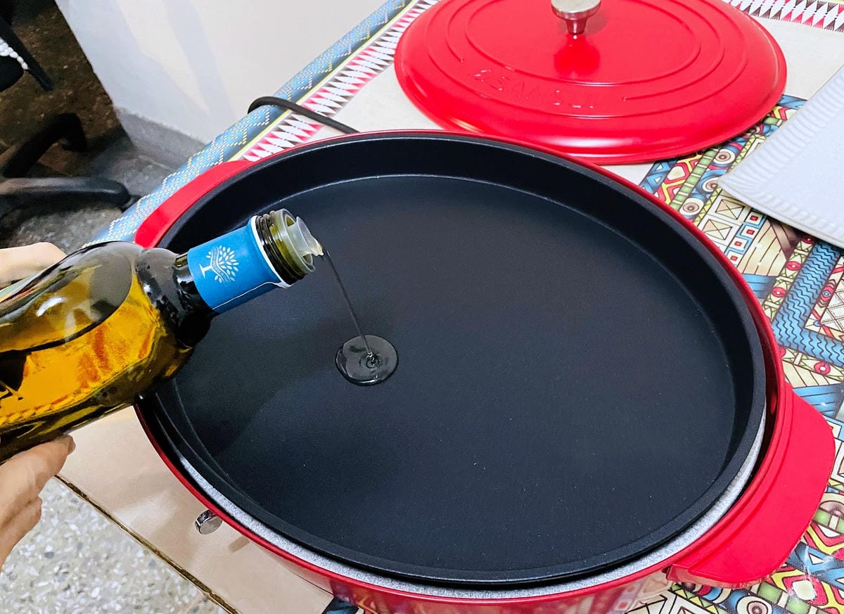 【SANSUI 山水】多功能電烤盤 SEBW-Q699『章魚燒海鮮燉飯蒜苗鹹豬肉』一鍋搞定!SGS檢驗合格-陶瓷塗層深鍋盤面大容量深,U型管導熱快料理超省時!