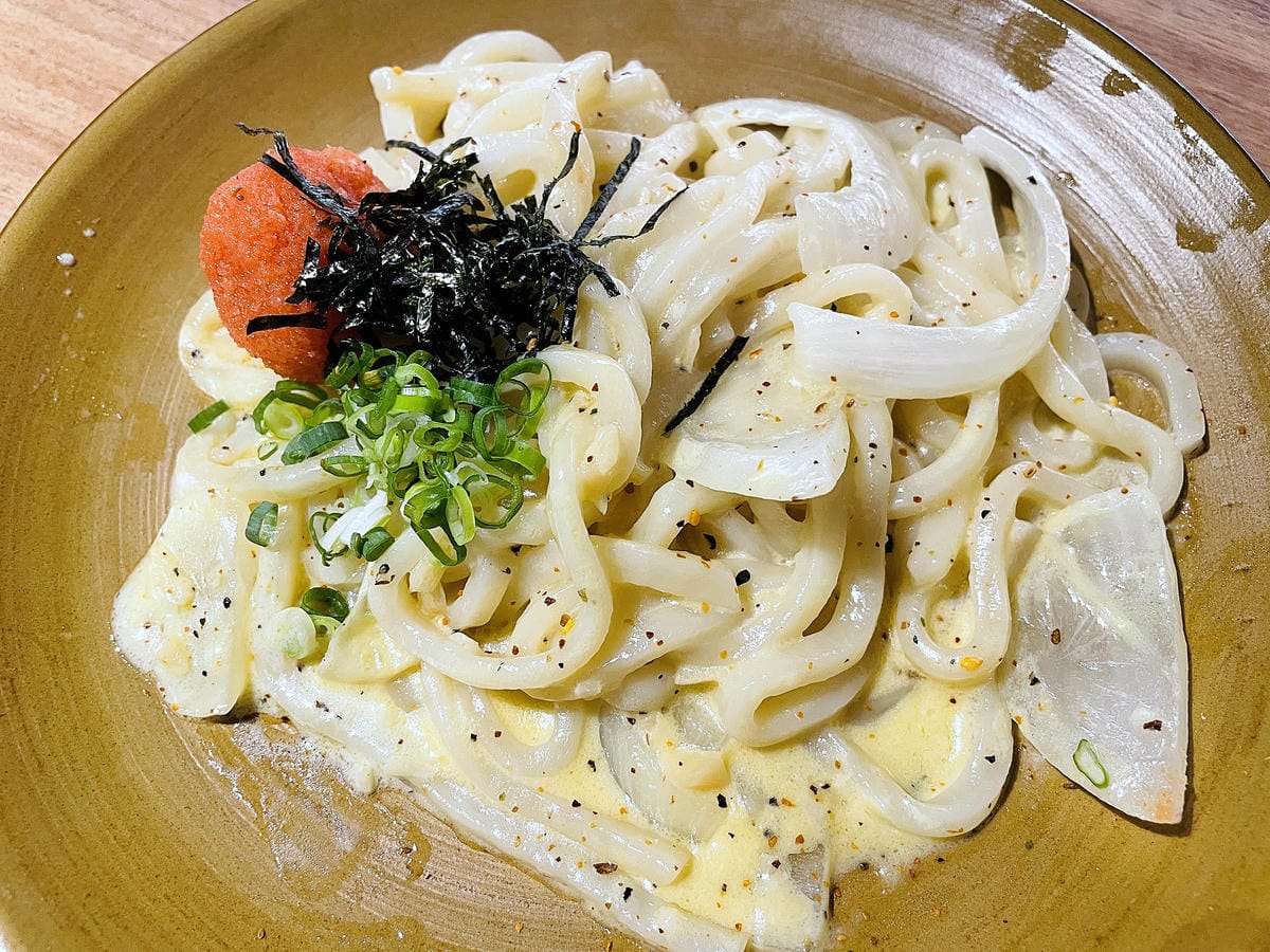 【容燒居酒屋】松山區居酒屋-台北寵物友善餐廳!毛孩專屬肉串吃起來帶小臘腸咪咪出門吃寵物串燒!