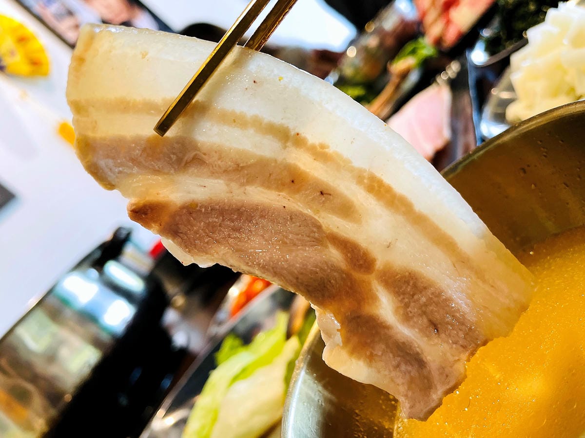 【韓雞村】닭한마리朋月栻-宜蘭小韓國村主題餐廳『韓式料理』『澎派海鮮』『大臉盆火鍋霸氣登場』!免費韓服體驗一秒變身韓妞宜蘭羅東多人聚餐推薦!