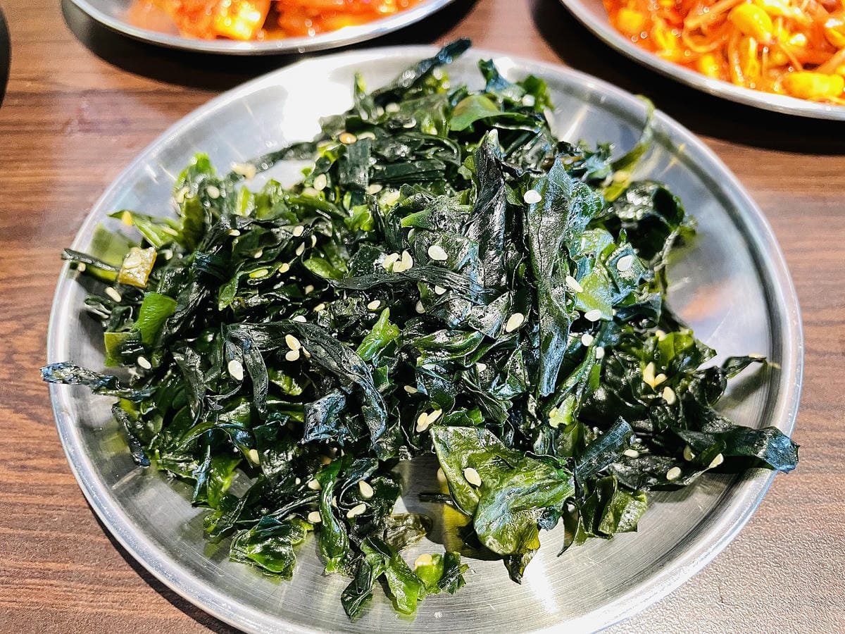 【韓雞村】닭한마리朋月栻-宜蘭小韓國村主題餐廳『韓式料理』『澎派海鮮』『大臉盆火鍋霸氣登場』!免費韓服體驗一秒變身韓妞宜蘭羅東多人聚餐推薦!