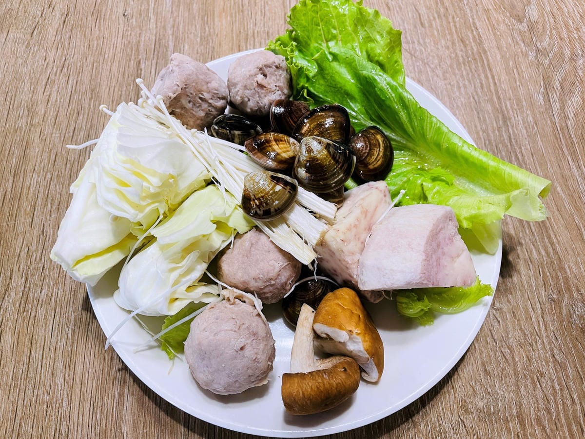 【大戈壁蒙古烤肉】台北平價『烤肉鴛鴦鍋』吃到飽推薦!菜單全新改版再升級大圓桌超適合團體多人聚餐!