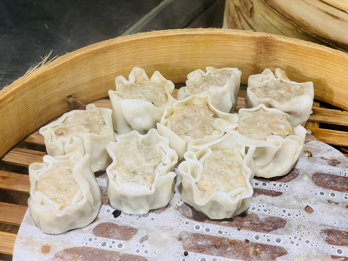 【大戈壁蒙古烤肉】台北平價『烤肉鴛鴦鍋』吃到飽推薦!菜單全新改版再升級大圓桌超適合團體多人聚餐!