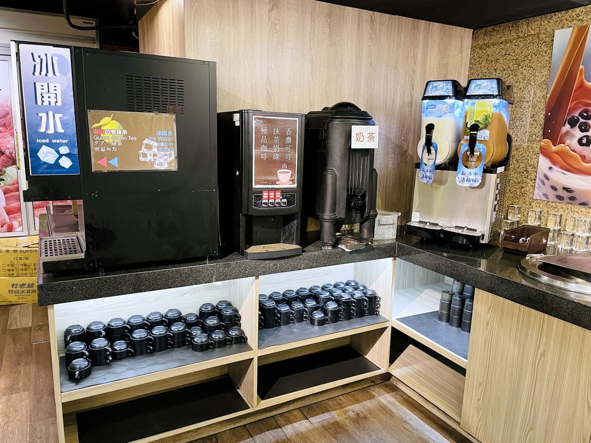 【大戈壁蒙古烤肉】台北平價『烤肉鴛鴦鍋』吃到飽推薦!菜單全新改版再升級大圓桌超適合團體多人聚餐!