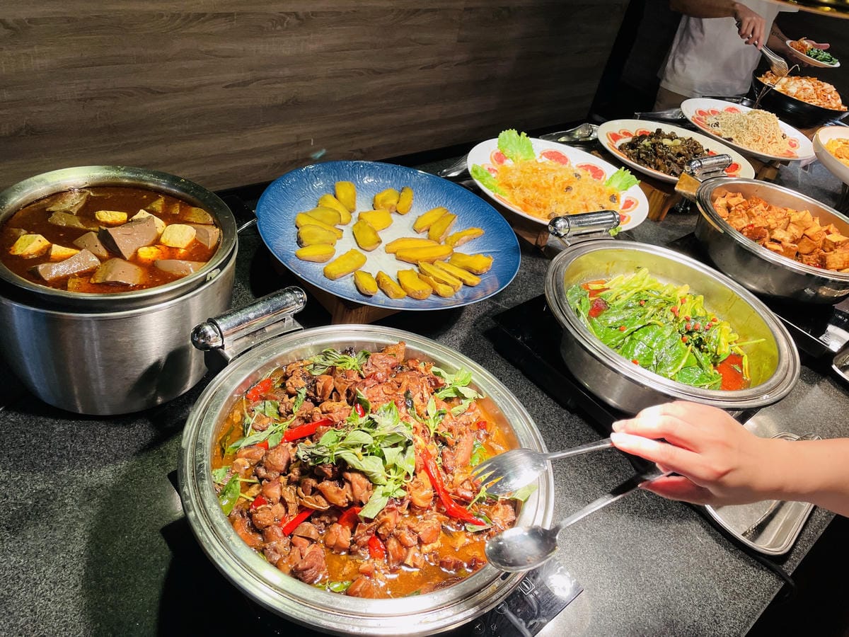 【大戈壁蒙古烤肉】台北平價『烤肉鴛鴦鍋』吃到飽推薦!菜單全新改版再升級大圓桌超適合團體多人聚餐!