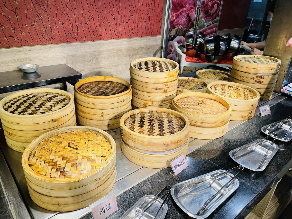 【大戈壁蒙古烤肉】台北平價『烤肉鴛鴦鍋』吃到飽推薦!菜單全新改版再升級大圓桌超適合團體多人聚餐!