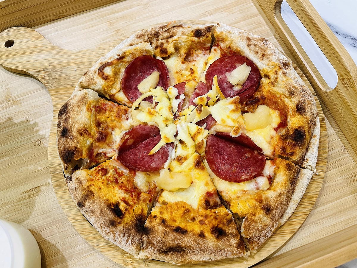 【貓裡居】萌貓咪爆擊『林口貓咖啡廳』『貓旅館』推薦!超療癒貓奴天堂盡情撸貓超好吃抹茶千層蛋糕!