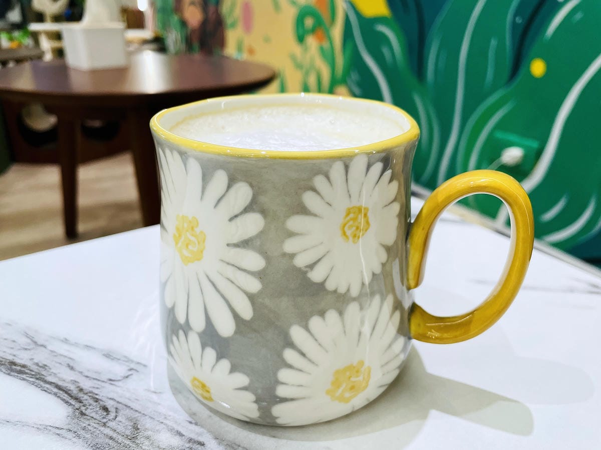 【貓裡居】萌貓咪爆擊『林口貓咖啡廳』『貓旅館』推薦!超療癒貓奴天堂盡情撸貓超好吃抹茶千層蛋糕!