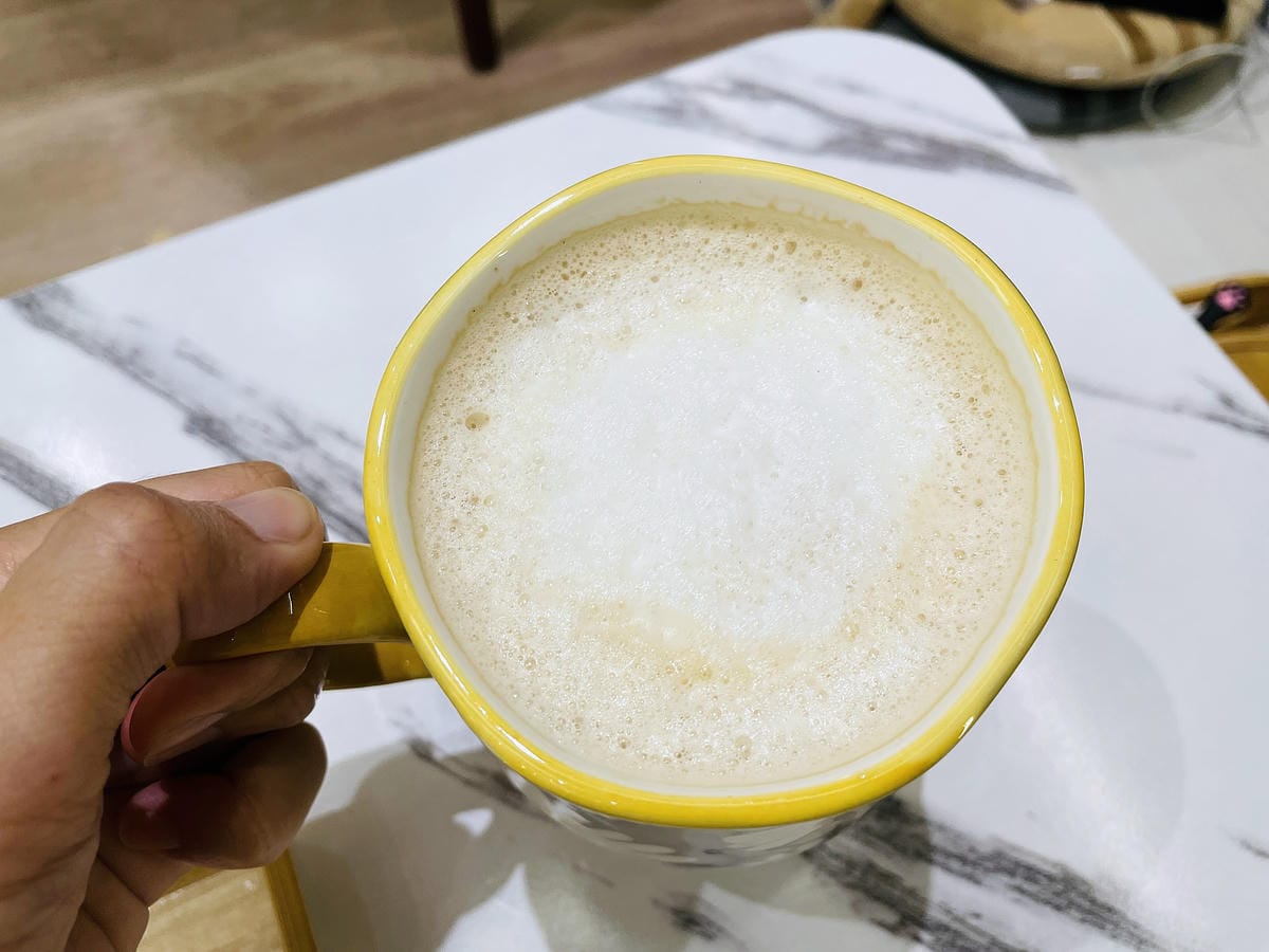 【貓裡居】萌貓咪爆擊『林口貓咖啡廳』『貓旅館』推薦!超療癒貓奴天堂盡情撸貓超好吃抹茶千層蛋糕!