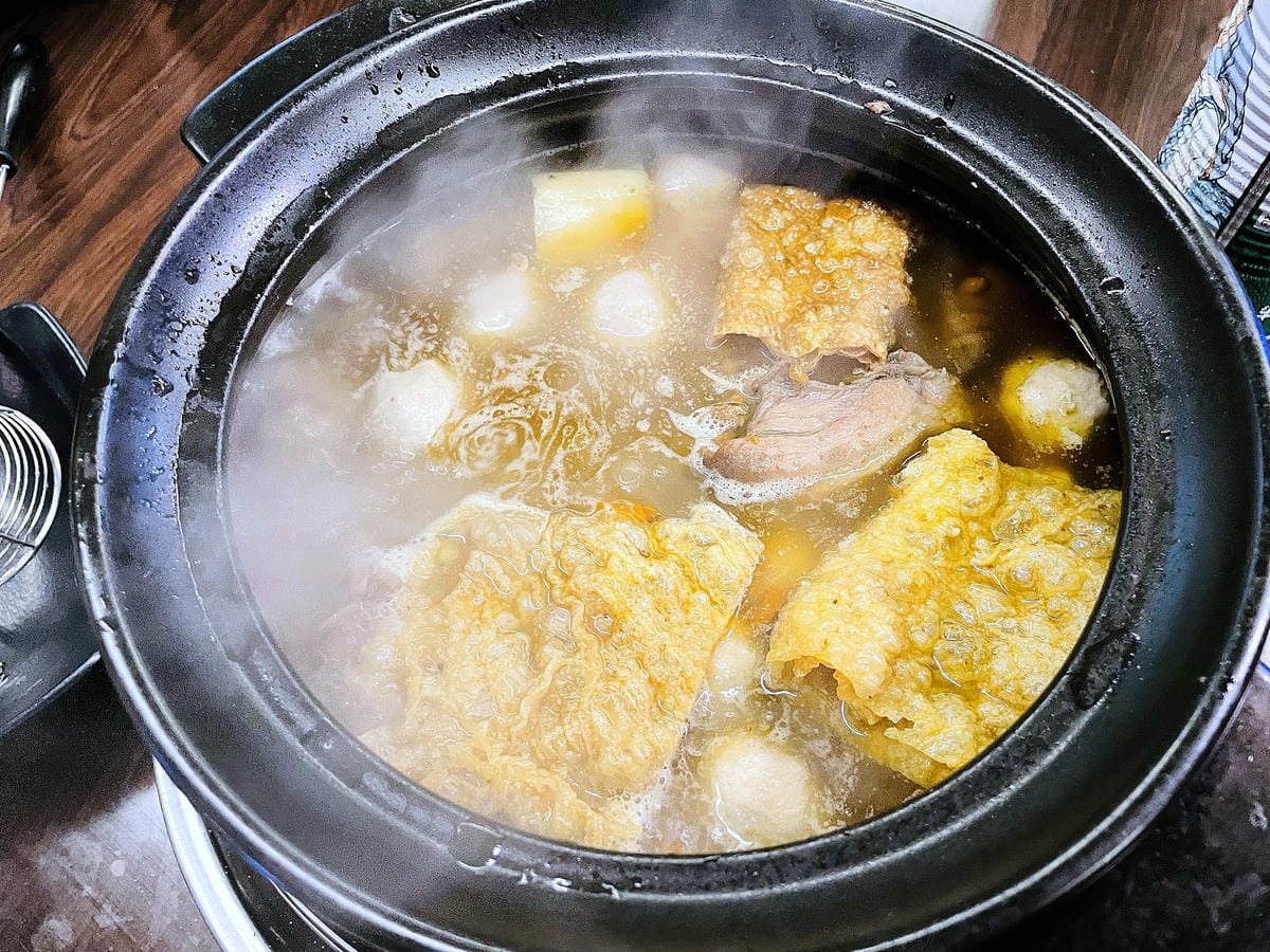 【東安快炒薑母鴨】桃園平鎮深夜美食!『薑母鴨』『熱炒』推薦!價格親民隨便點都好吃!桃園多人聚餐首選!