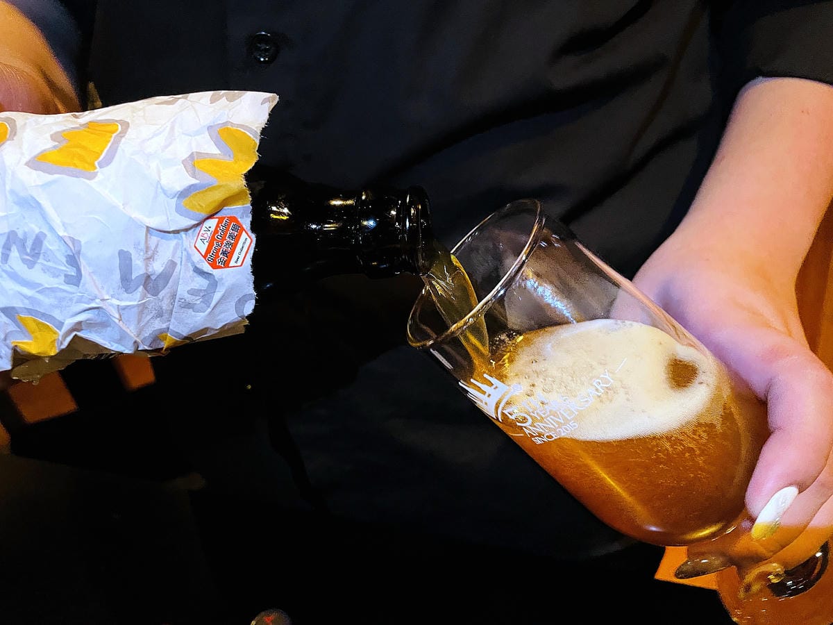 【ABV加勒比海餐酒館】台北東區餐酒館!喝世界精釀啤酒看運動轉播就是爽!捷運忠孝敦化站東區美食,不限時啤酒餐廳推薦!