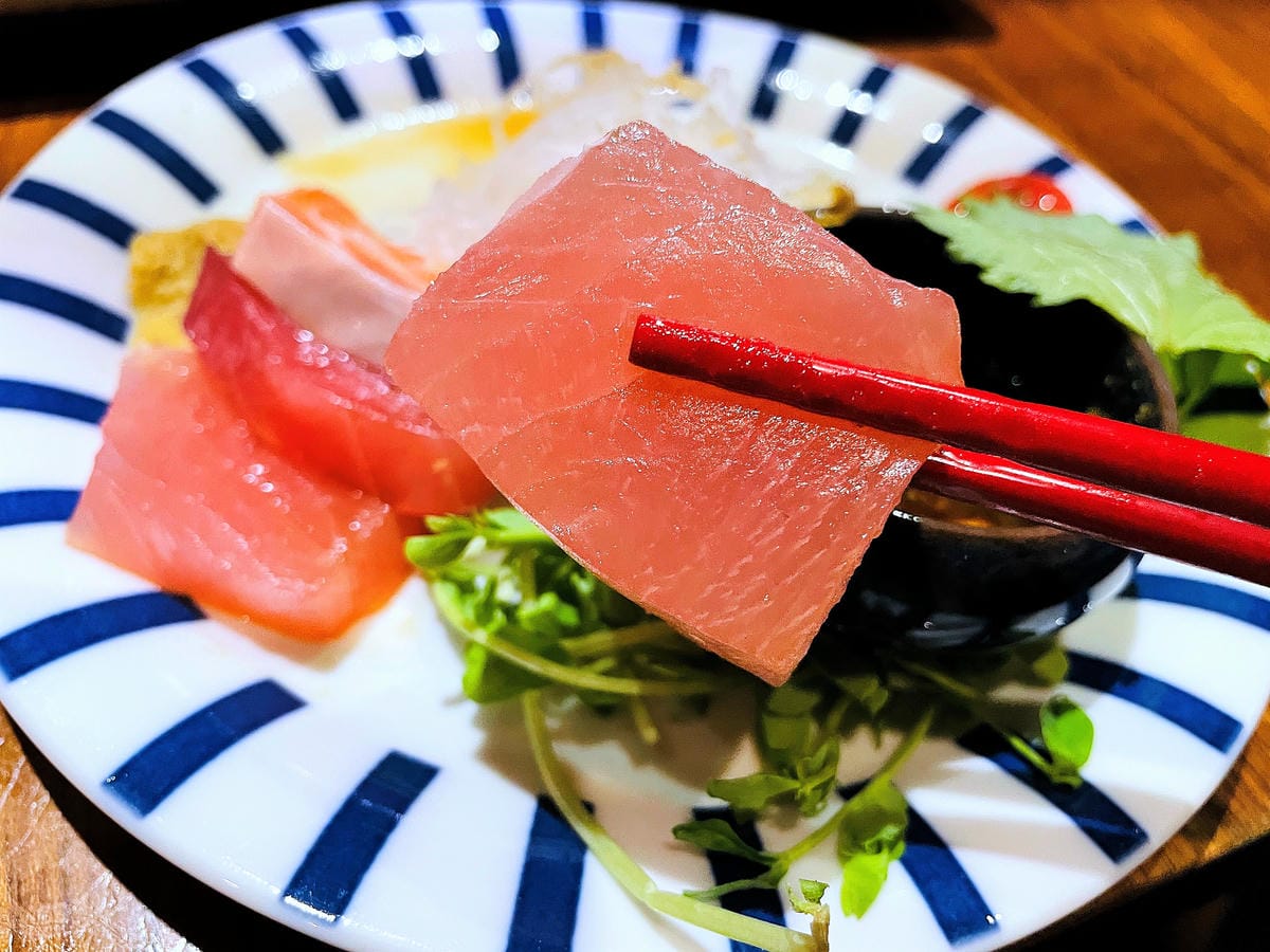 【裊裊間串燒酒場】日式居酒屋風格料理餐廳桃園藝文特區必吃美食桃園宵夜串燒推薦!