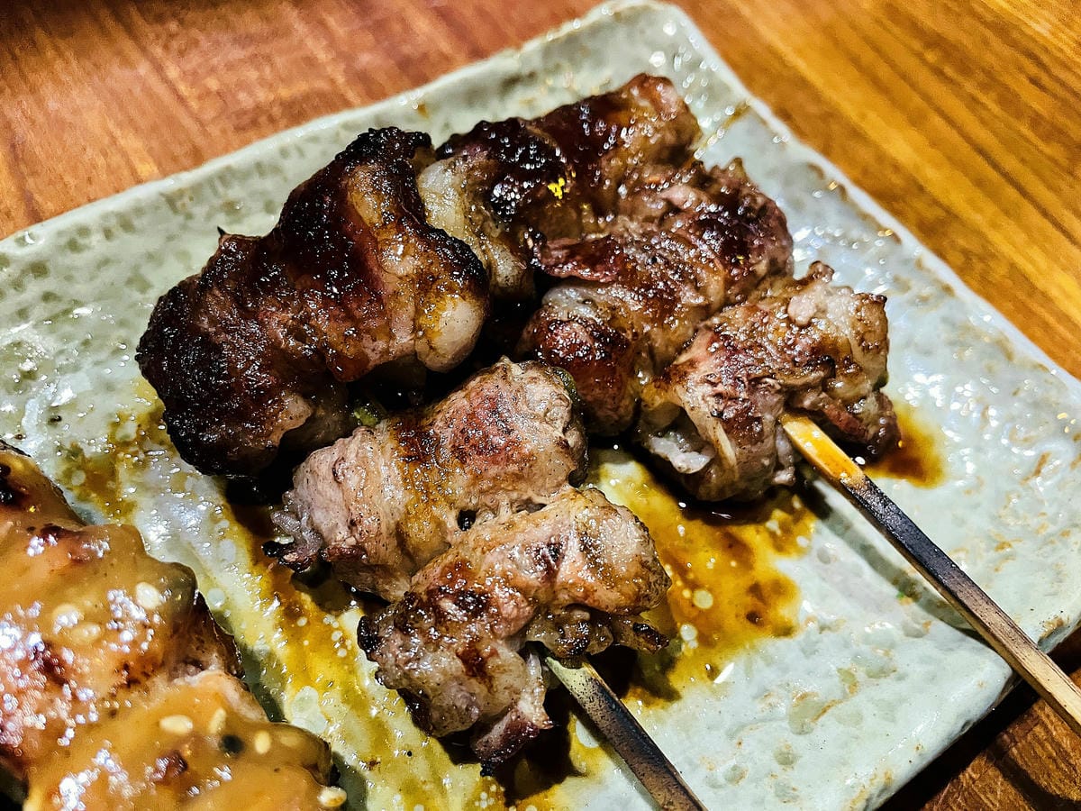 【裊裊間串燒酒場】日式居酒屋風格料理餐廳桃園藝文特區必吃美食桃園宵夜串燒推薦!