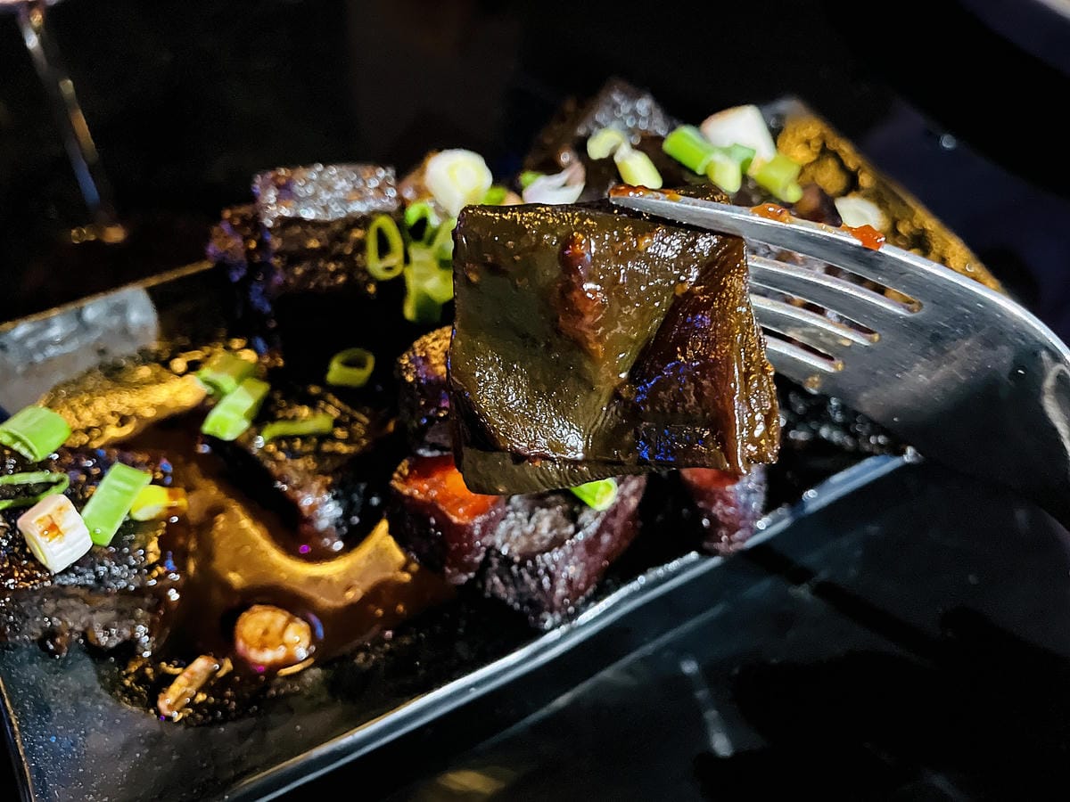 【艾琦冷飲室A Ki Drinks Bar】新北板橋餐酒館推薦!「創意調酒」「塔羅牌占卜」「抽水煙」「飛鏢機」「桌遊」新北板橋最嗨深夜酒吧,與朋友聚會玩樂首選!