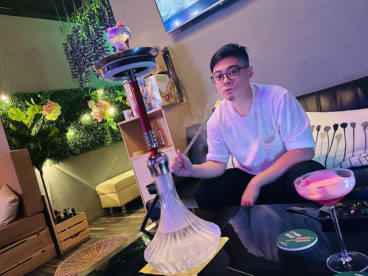 【艾琦冷飲室A Ki Drinks Bar】新北板橋餐酒館推薦!「創意調酒」「塔羅牌占卜」「抽水煙」「飛鏢機」「桌遊」新北板橋最嗨深夜酒吧,與朋友聚會玩樂首選!