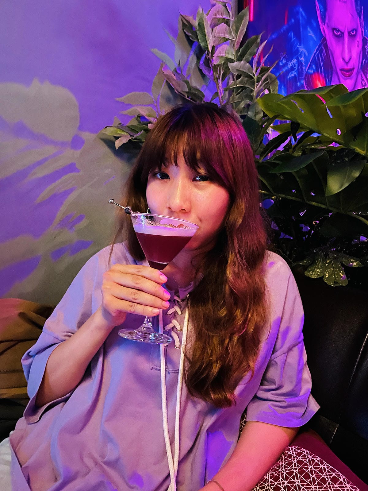 【艾琦冷飲室A Ki Drinks Bar】新北板橋餐酒館推薦!「創意調酒」「塔羅牌占卜」「抽水煙」「飛鏢機」「桌遊」新北板橋最嗨深夜酒吧,與朋友聚會玩樂首選!