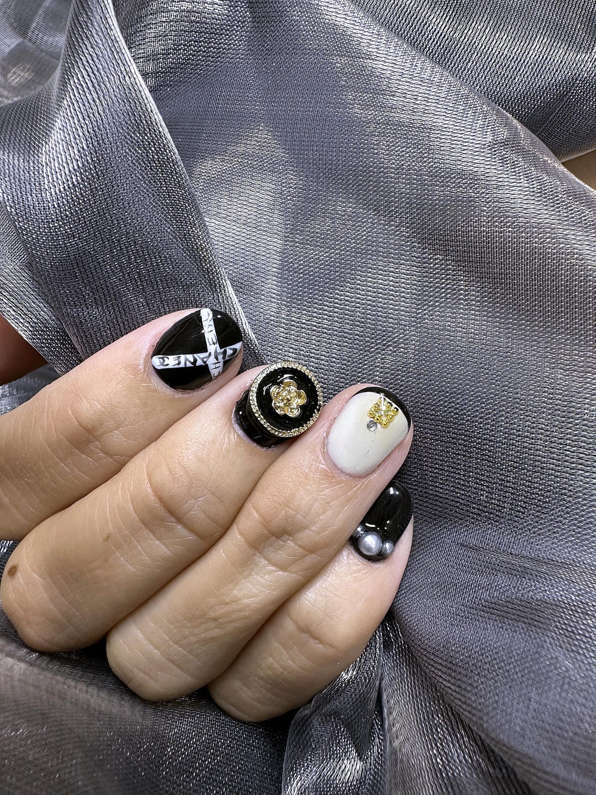 【Wor美甲美學 三重店】三重美甲推薦!氣質法式指甲彩繪x手部基礎保養,凝膠美甲設計款!