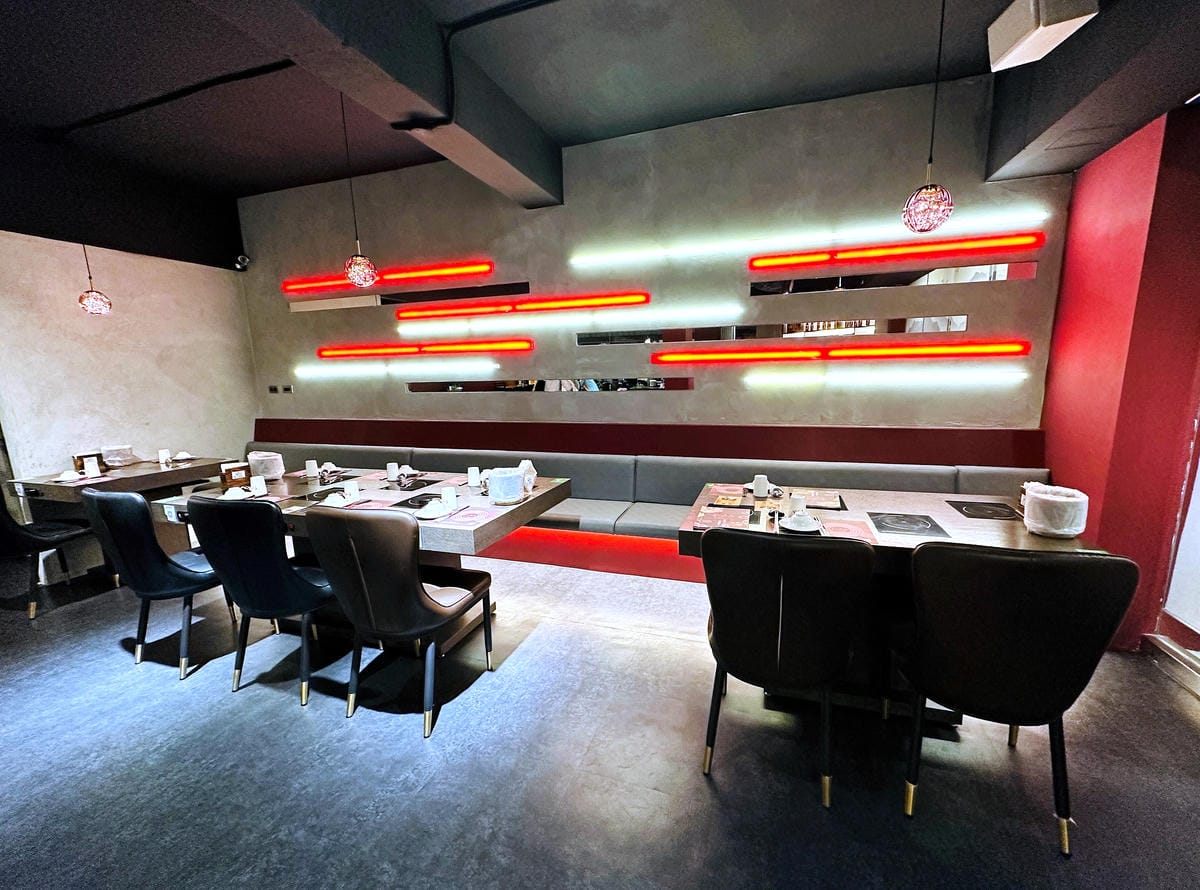 【紅九九個人鴛鴦鍋 松山店】一個人就開吃的麻辣鍋!正宗川味麻辣鍋 x 九宮格雙人套餐,松山區美食推薦!